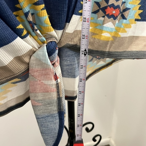 Viator Women's Multicolor Patterned Blouse - Picture 4 of 6